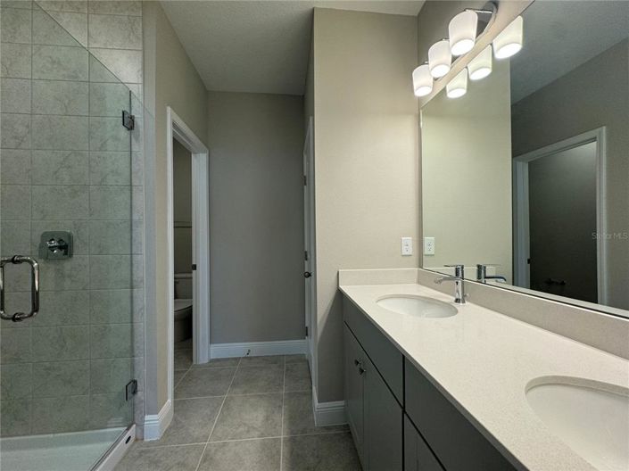 Image No.30-4 Bed Townhouse for sale