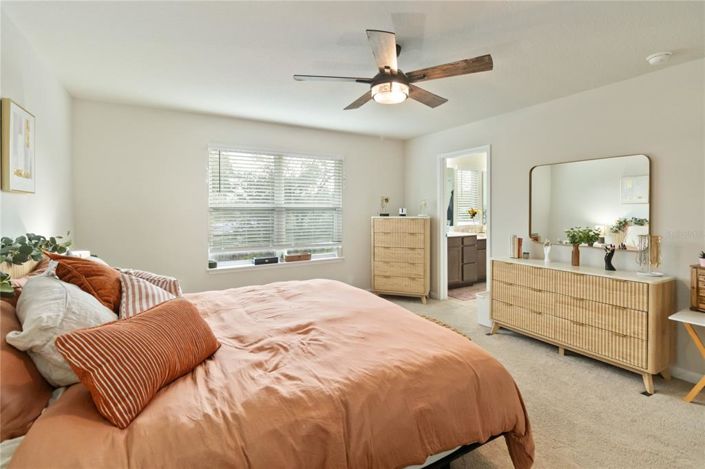 Image No.16-4 Bed House for sale