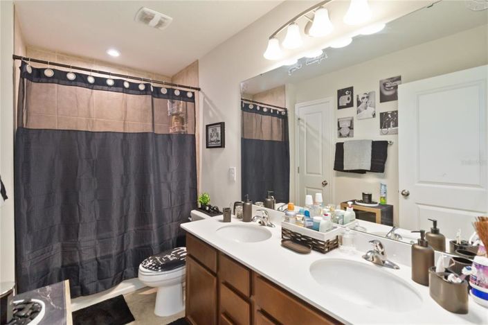 Image No.23-4 Bed House for sale