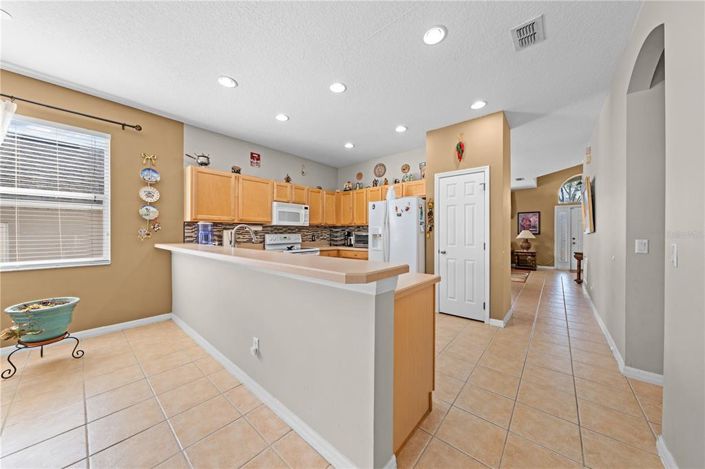 Image No.10-4 Bed House for sale