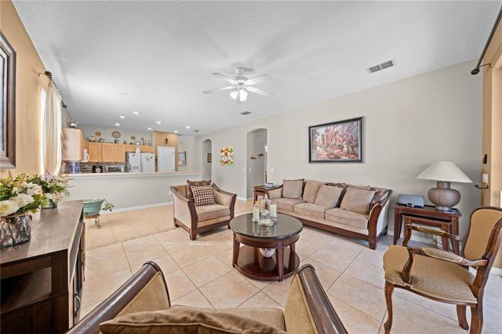 Image No.20-4 Bed House for sale