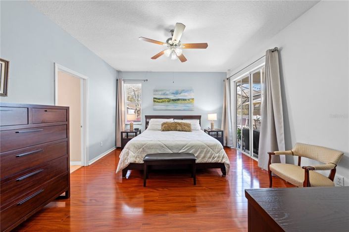 Image No.25-4 Bed House for sale