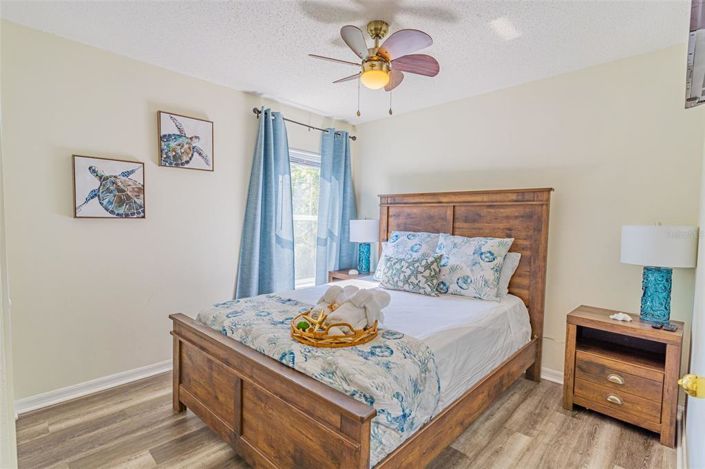 Image No.13-7 Bed House for sale