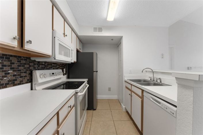 Image No.11-2 Bed Apartment for sale