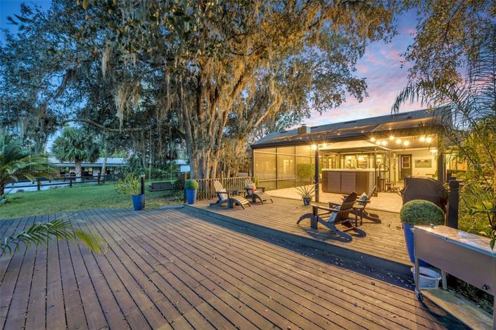 Image No.18-6 Bed House for sale