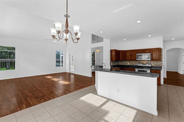 Image No.10-Maison de 4 chambres à vendre à Saint John