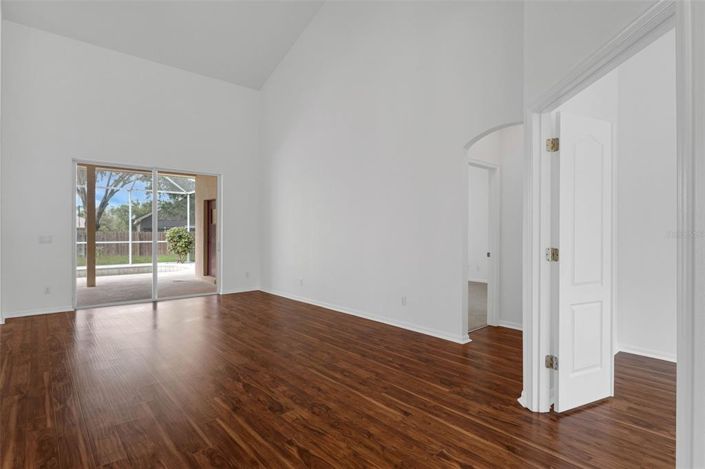 Image No.3-Maison de 4 chambres à vendre à Saint John