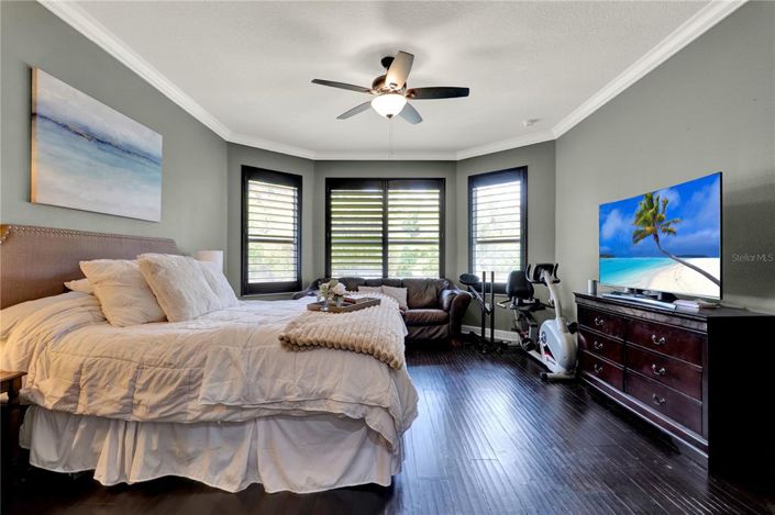 Image No.21-5 Bed House for sale