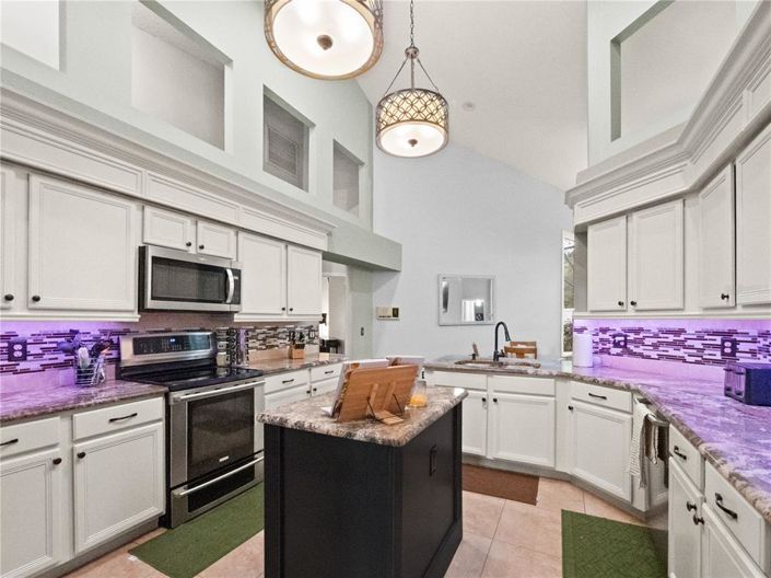 Image No.3-Maison de 4 chambres à vendre à Saint John