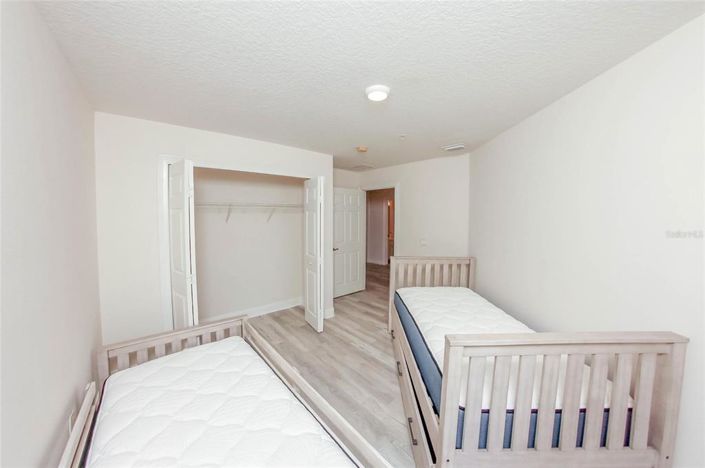 Image No.21-3 Bed Townhouse for sale