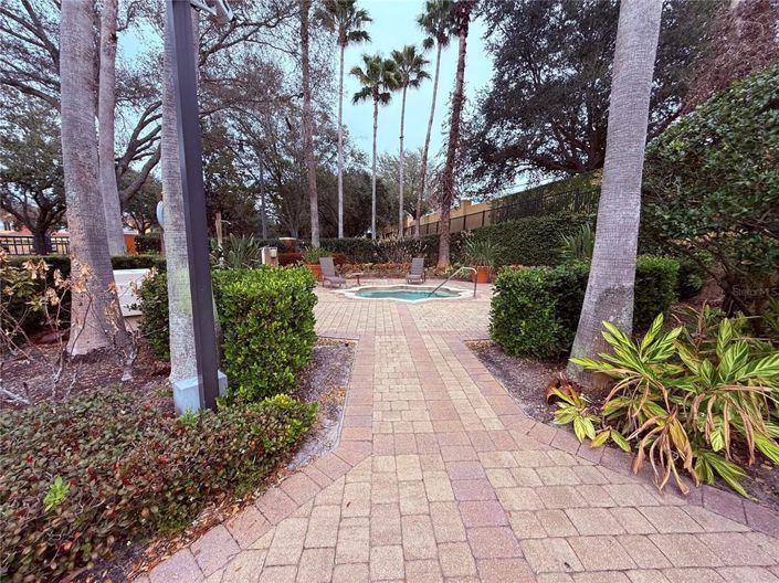 Image No.24-3 Bed Townhouse for sale