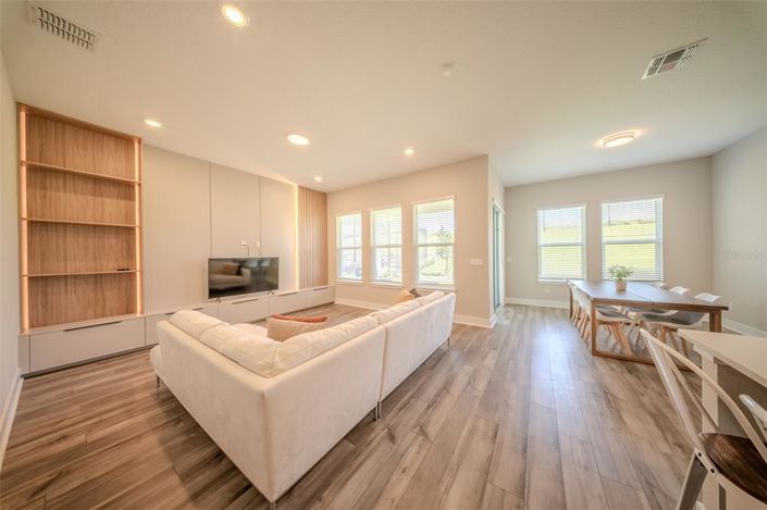 Image No.9-3 Bed House for sale