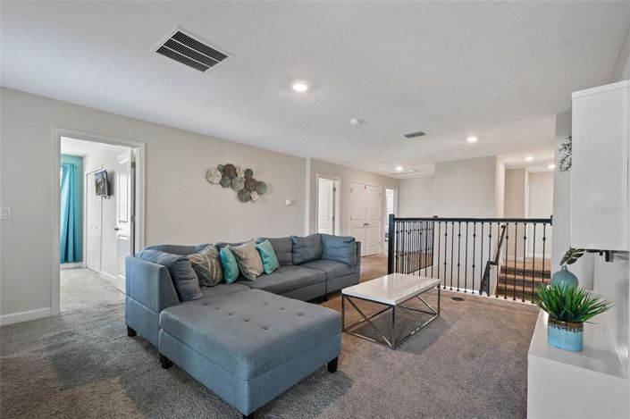 Image No.28-8 Bed House for sale