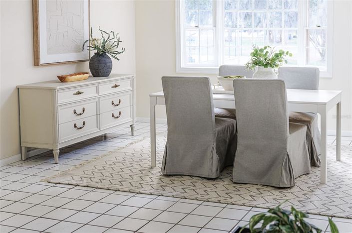 Image No.10-3 Bed House for sale