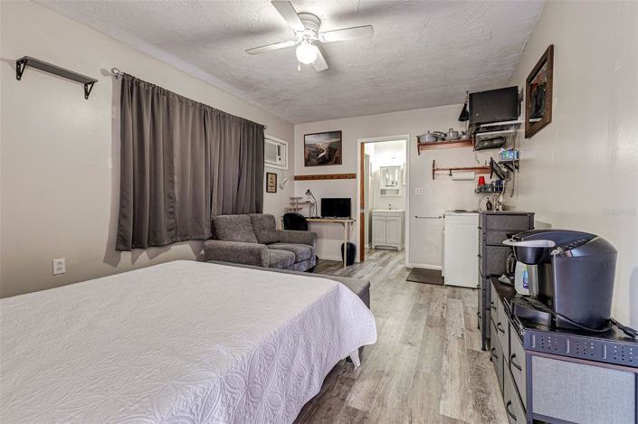 Image No.35-3 Bed House for sale