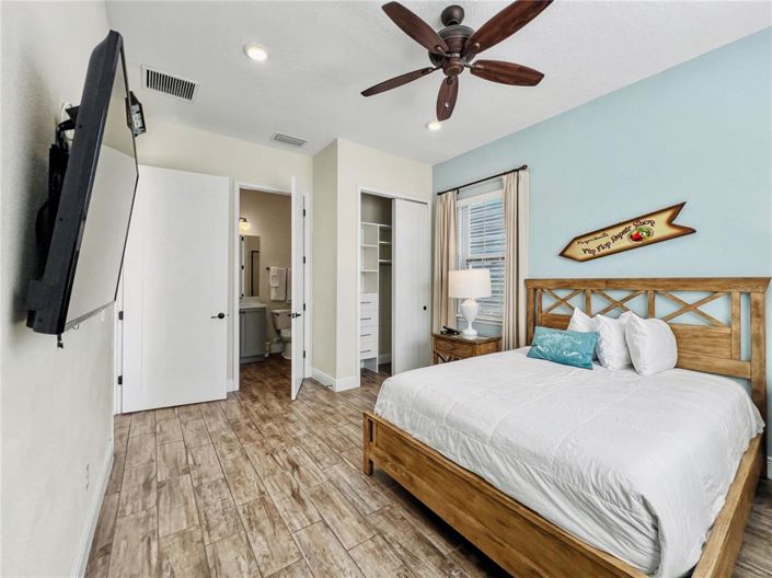 Image No.17-8 Bed House for sale