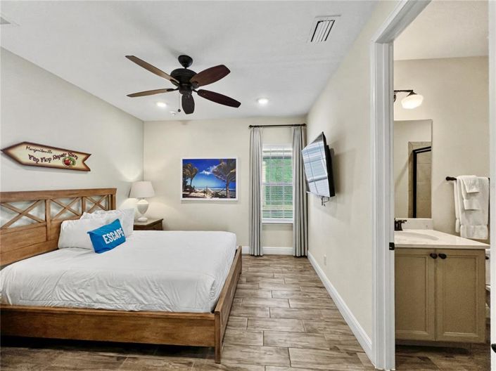 Image No.20-8 Bed House for sale