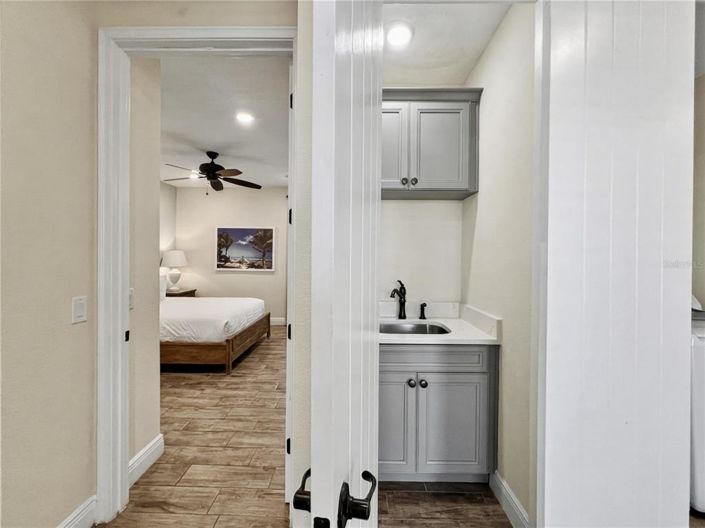 Image No.24-8 Bed House for sale