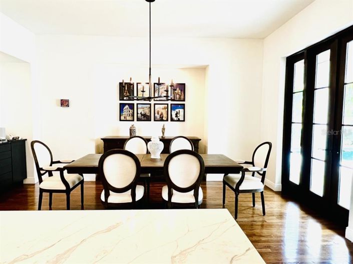 Image No.14-4 Bed House for sale