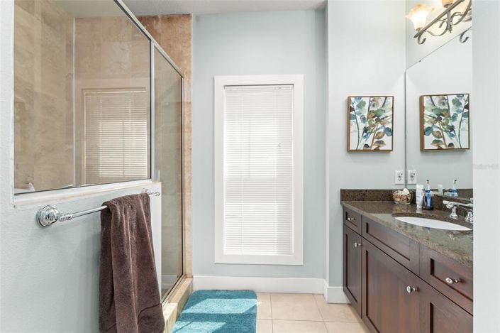 Image No.26-8 Bed House for sale