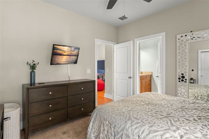 Image No.28-8 Bed House for sale