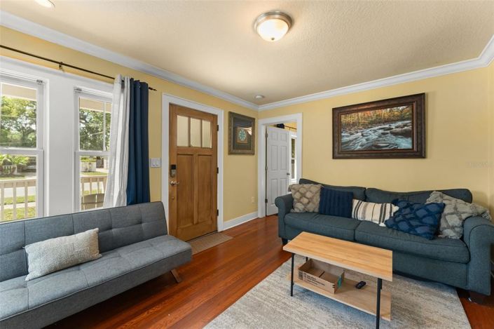 Image No.35-8 Bed House for sale