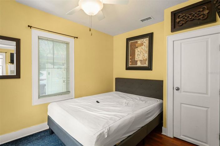 Image No.36-8 Bed House for sale