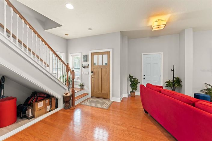 Image No.4-8 Bed House for sale