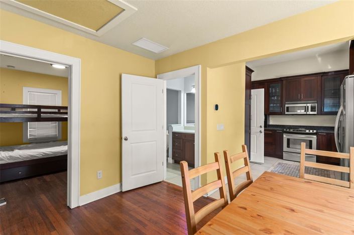 Image No.40-8 Bed House for sale