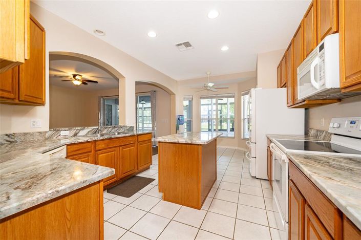 Image No.22-5 Bed House for sale