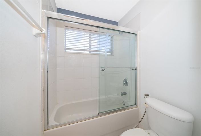 Image No.37-5 Bed House for sale