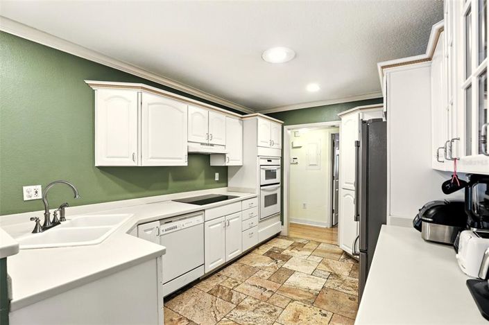 Image No.28-4 Bed House for sale