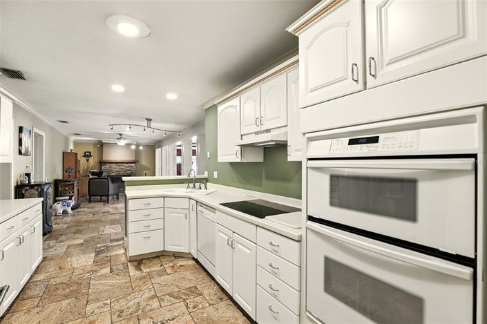 Image No.30-4 Bed House for sale