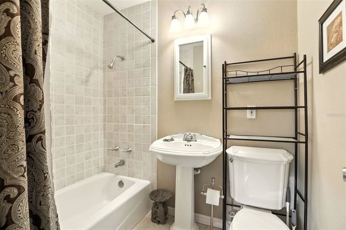 Image No.40-4 Bed House for sale