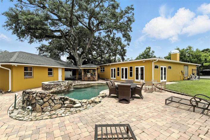 Image No.51-4 Bed House for sale