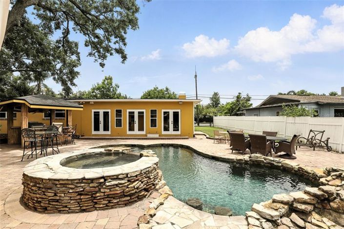 Image No.52-4 Bed House for sale