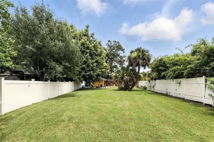 Image No.55-4 Bed House for sale