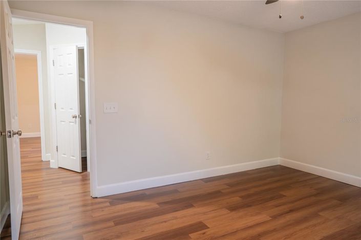 Image No.39-4 Bed House for sale