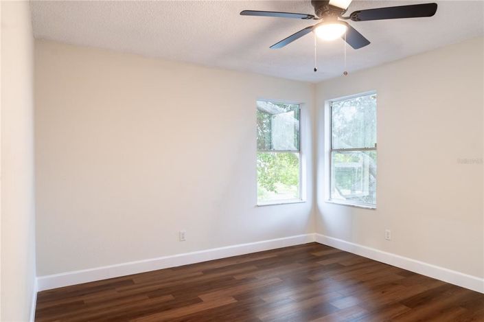 Image No.45-4 Bed House for sale