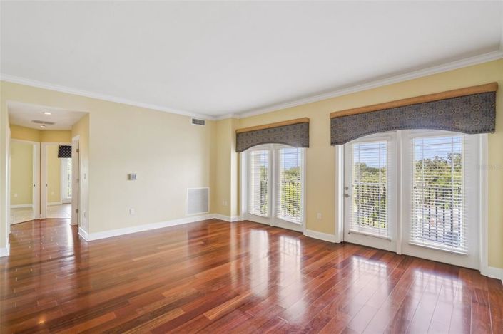 Image No.27-3 Bed Apartment for sale