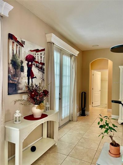 Image No.11-6 Bed House for sale