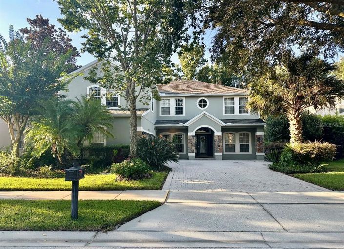 Image No.2-6 Bed House for sale