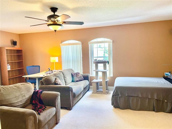 Image No.25-6 Bed House for sale