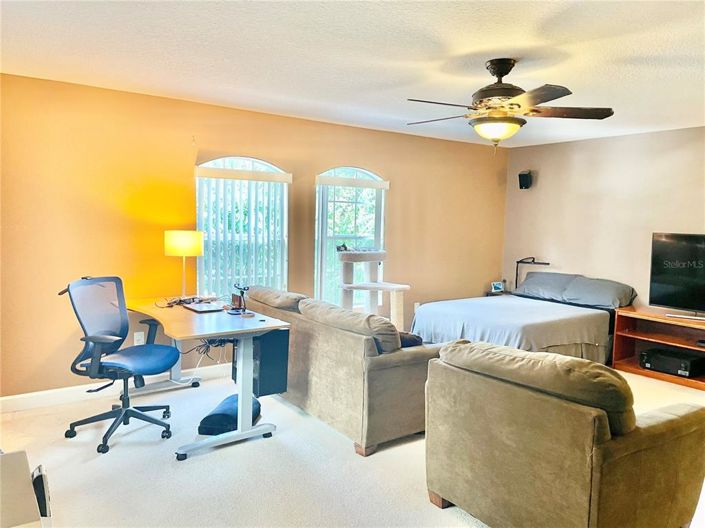 Image No.27-6 Bed House for sale