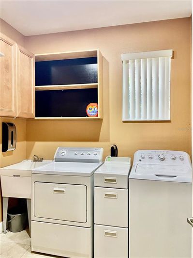 Image No.34-6 Bed House for sale