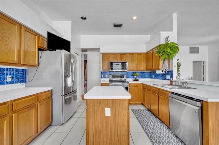 Image No.23-5 Bed House for sale