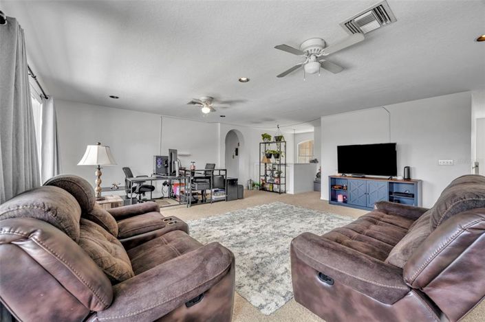 Image No.33-5 Bed House for sale