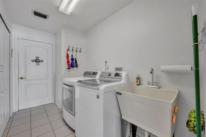 Image No.46-5 Bed House for sale