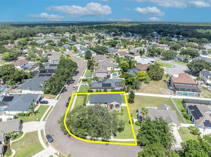 Image No.60-5 Bed House for sale