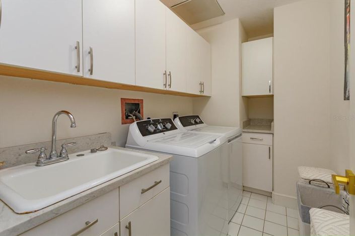 Image No.32-3 Bed Apartment for sale